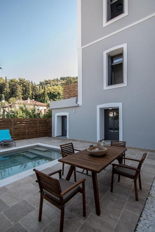 Samos - Renovated Stone With Private Pool- 2 Min From The Sea! * Agios Konstantinos (Samos)