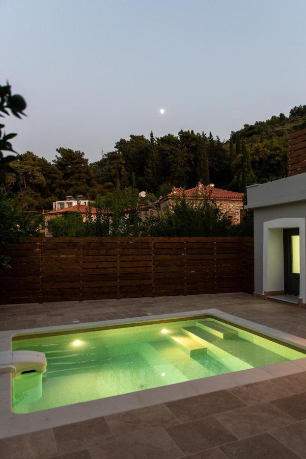 Samos - Renovated Stone With Private Pool- 2 Min From The Sea! *