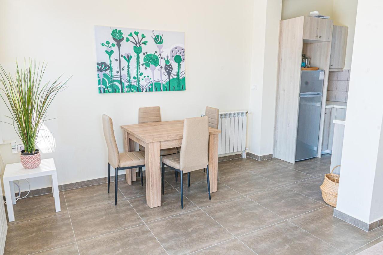 Villa Modern, Cheerful & Dream Catching In Corinth