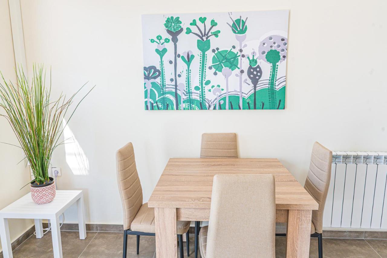 Modern, Cheerful & Dream Catching In Corinth Villa Isthmia