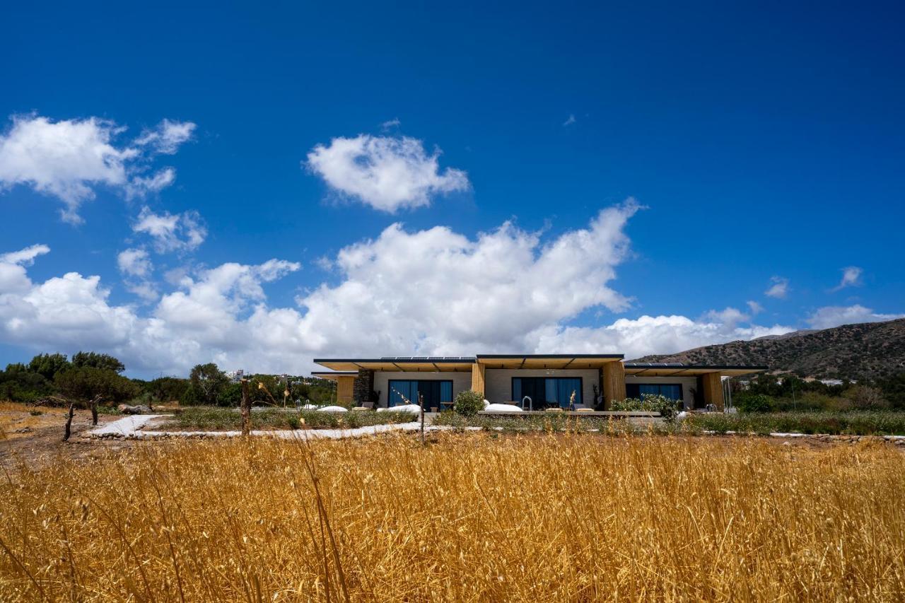 Akra Grammeno Beachfront Apartment