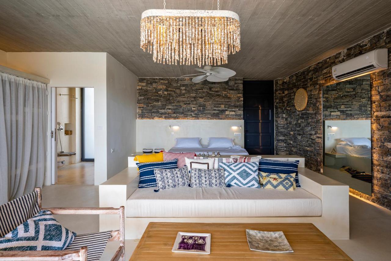 Akra Grammeno Beachfront Palaiochora