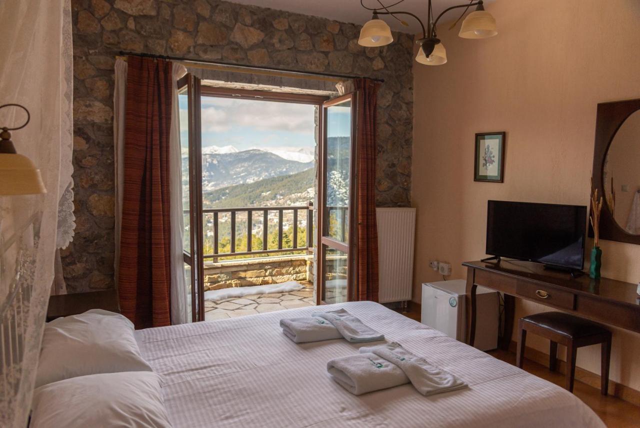 Karyatis Hotel