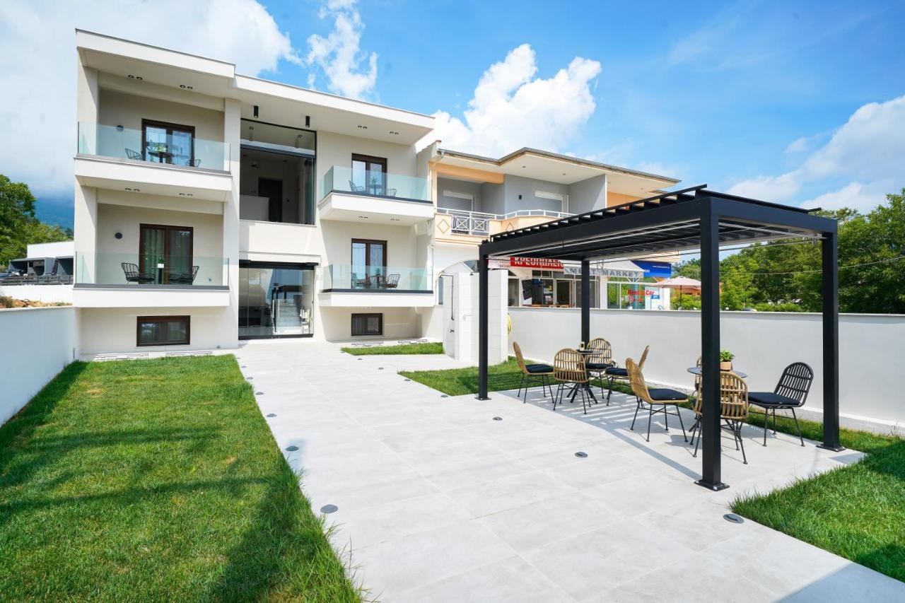 Acantha Aparthotel