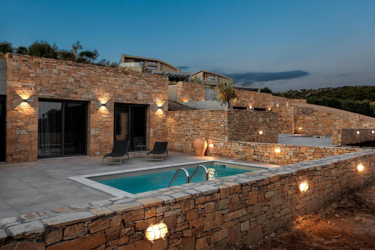 Fari Stone * Skala Marion