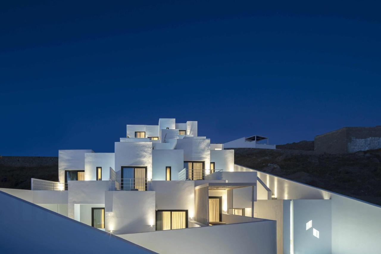 Cubic Mykonos Seafront Design Hotel *
