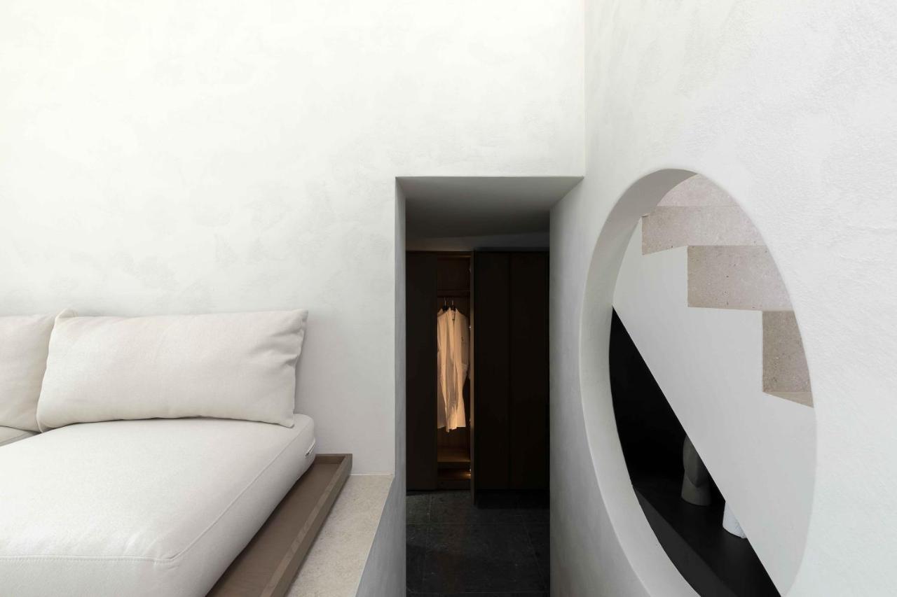 Cubic Mykonos Seafront Design * Ornos (Mykonos)