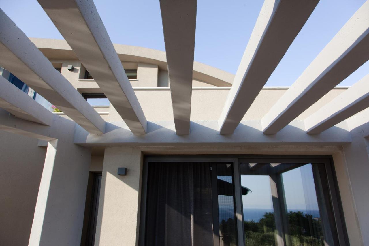 Fari Stone Hotel Skala Marion