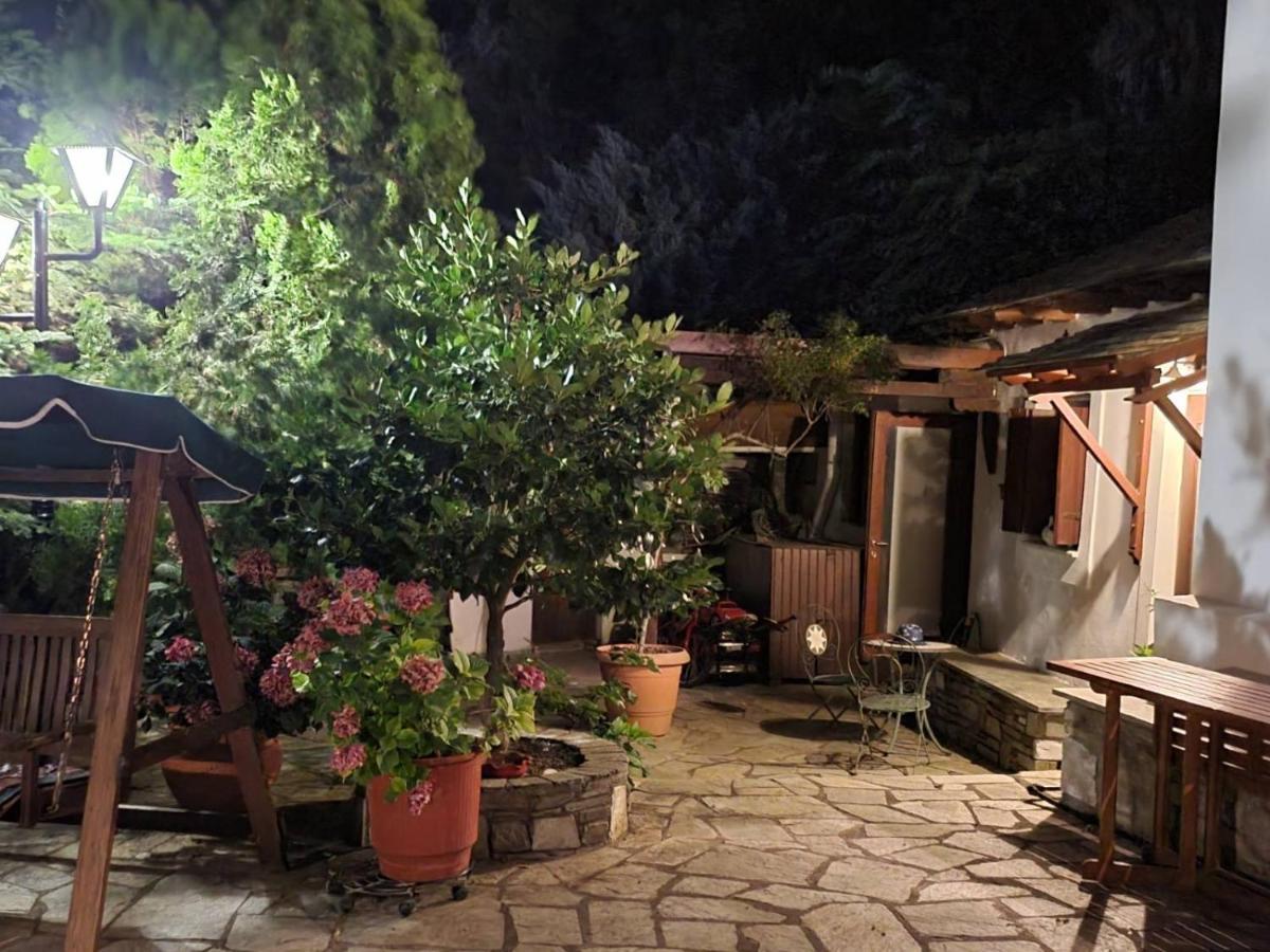 Archontiko Stafylopati 3* Makrinitsa