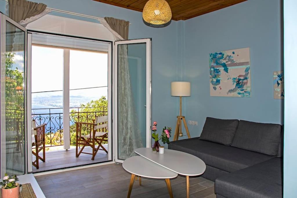 Demi ' S House : σπίτι στο βουνό με μαγευτική θέα! Kalamata