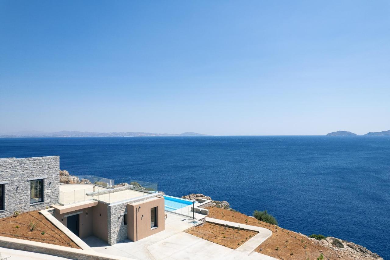 Seafront Luxury With Infinity Pool & Devine Views! * Agios Pavlos (Rethymno)