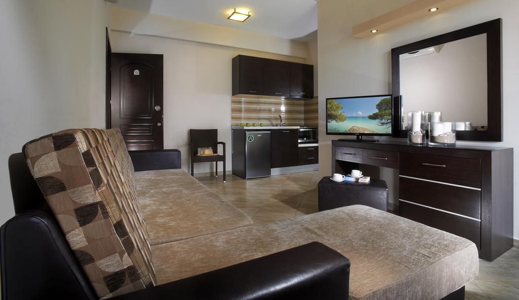 4-you Aparthotel Metamorfosi (Sithonia)