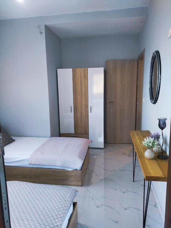 Stonehouse & Casa Al Sole E Al Mare Holiday home