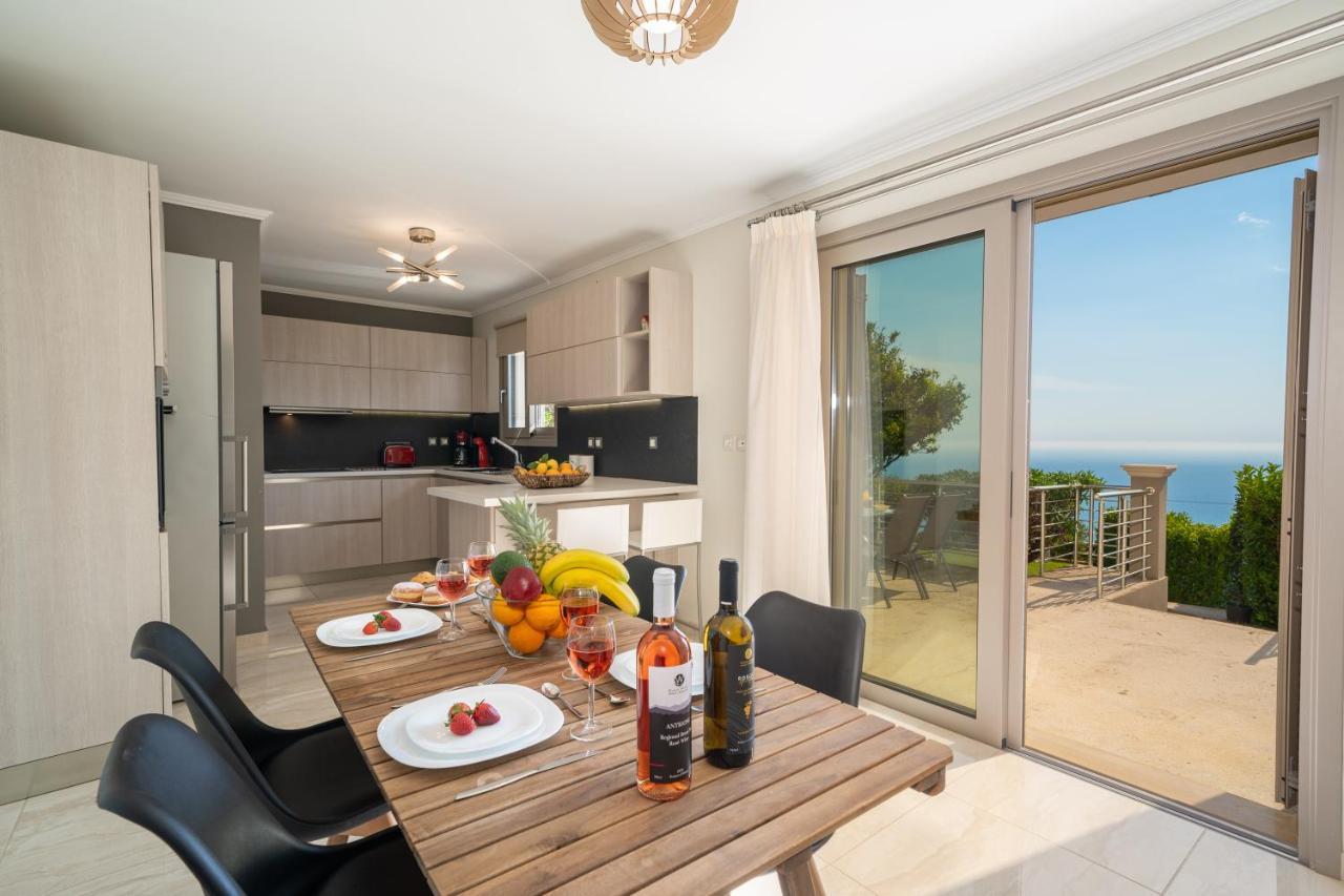Lourdas Bay View Holiday home Simotata