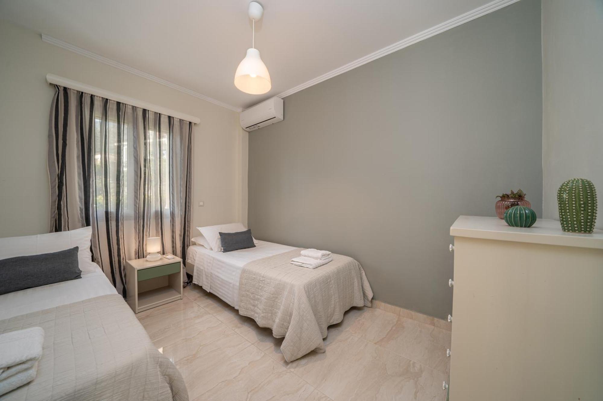 Lourdas Bay View Holiday home *