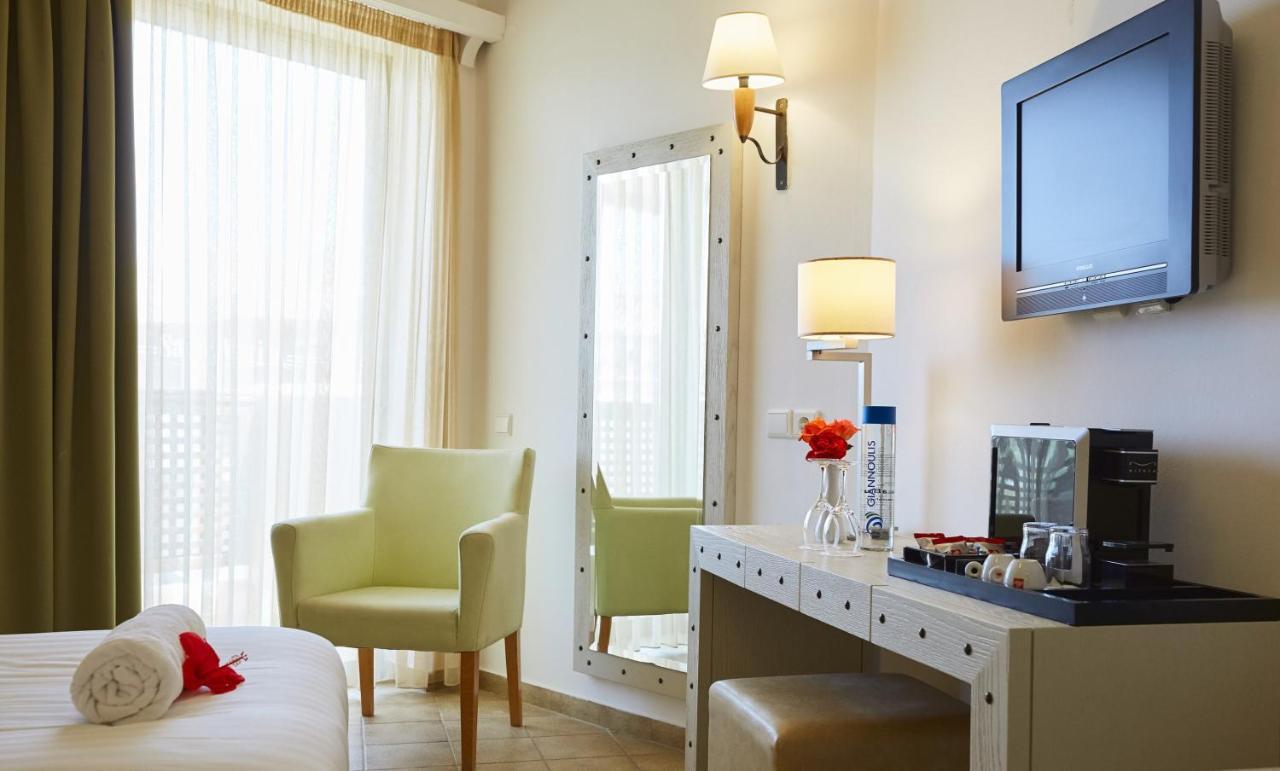 Giannoulis - Santa Marina 4*