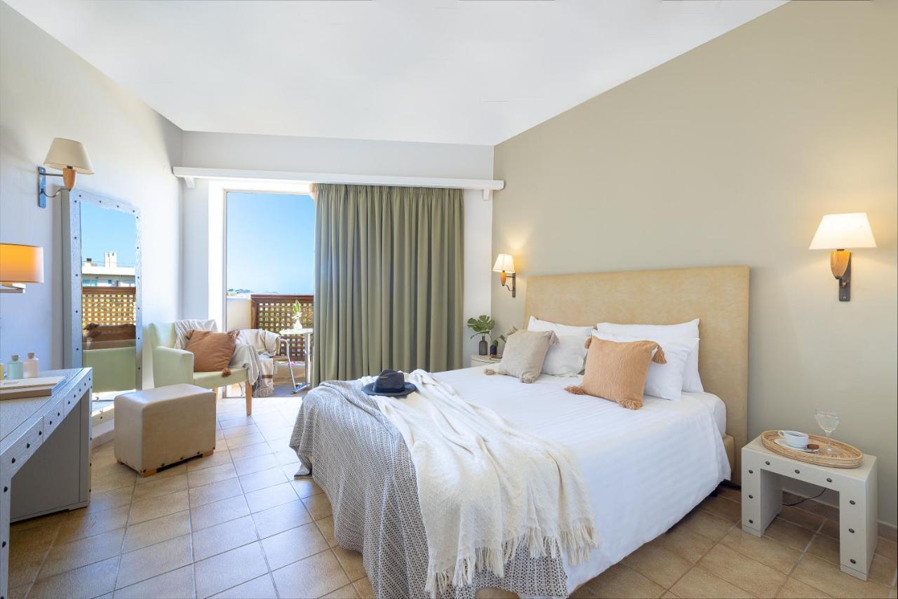 Giannoulis - Santa Marina Resort