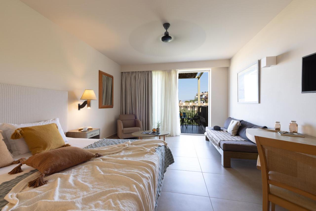 Resort Giannoulis - Santa Marina 4*