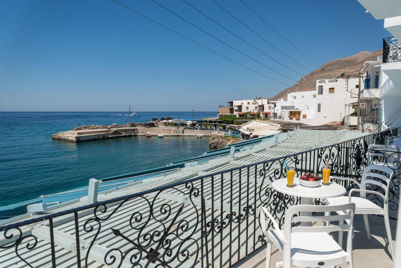 Aparthotel Samaria By The Sea