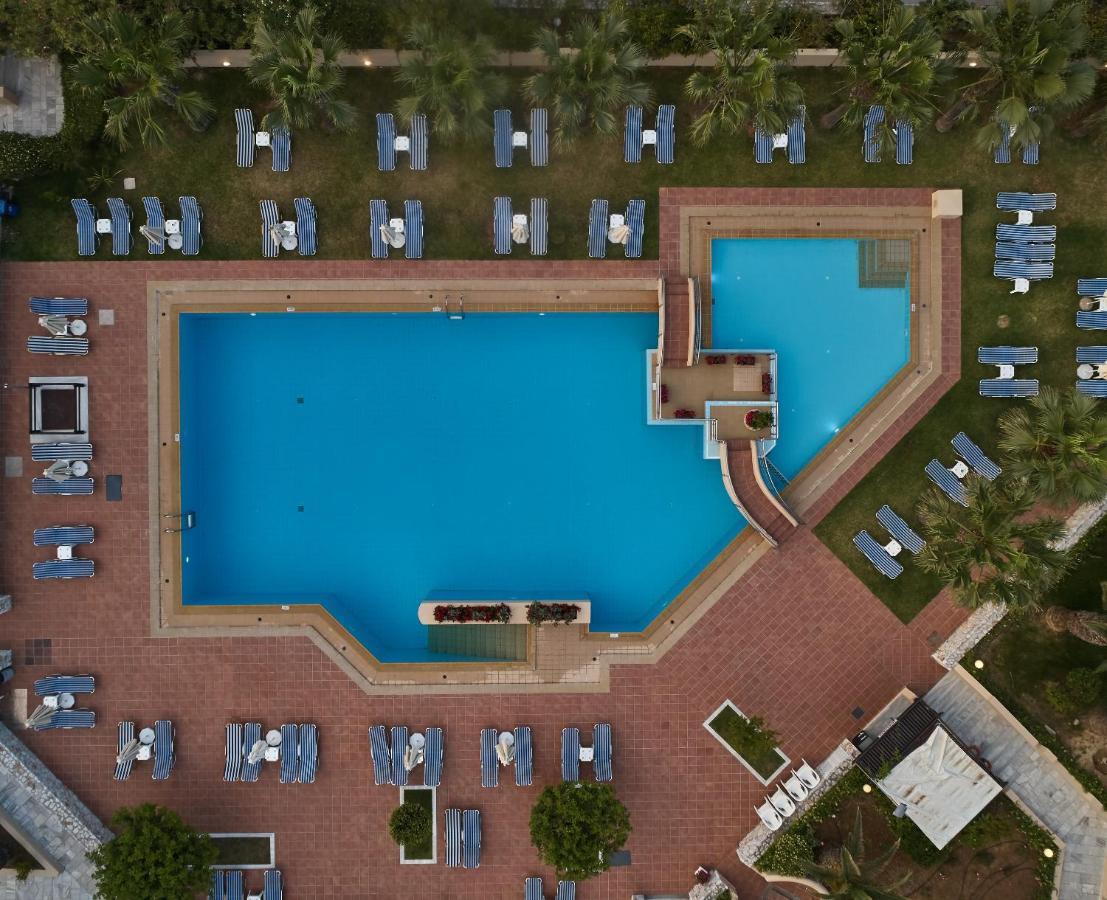 Giannoulis - Santa Marina 4*