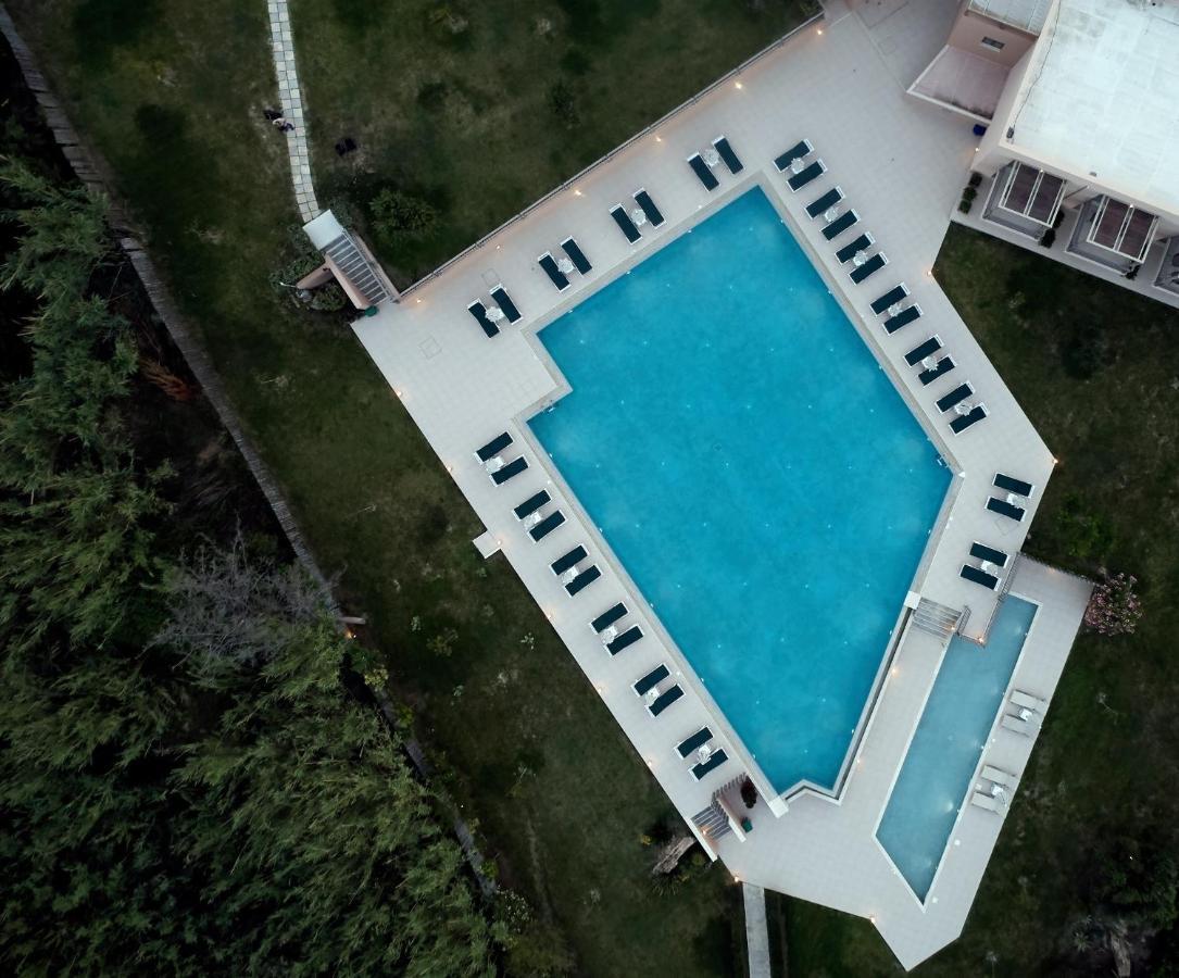 Giannoulis - Santa Marina Resort