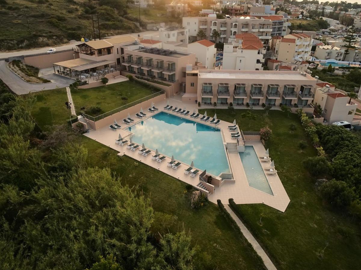 Resort Giannoulis - Santa Marina 4*