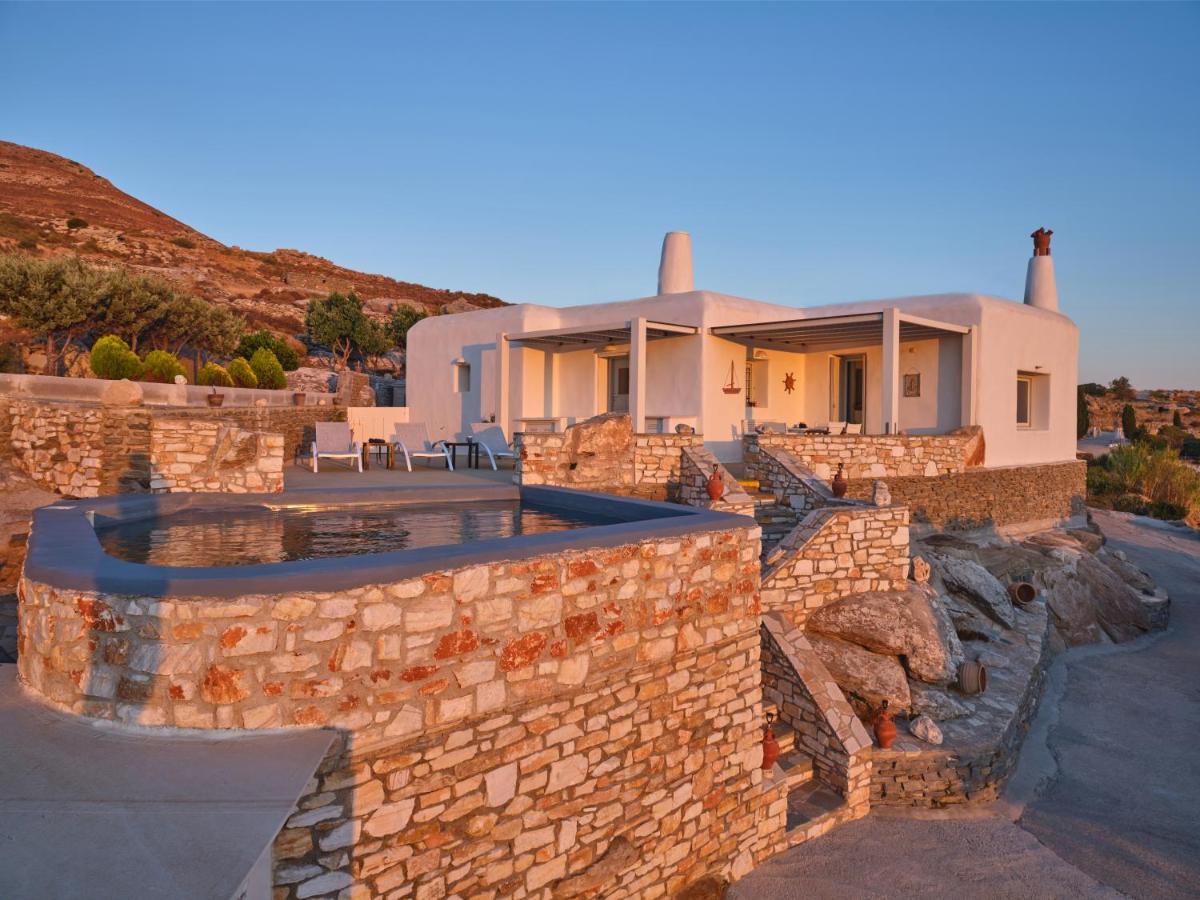 Stella, Lefkes Paros Villa