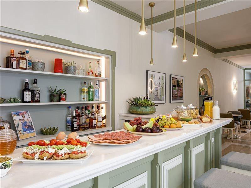 Mythos Boutique Hotel 4*