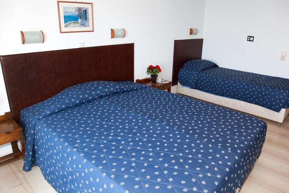 Lena 3*