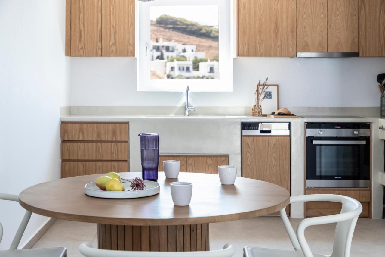 Citadela Paros Molos - Beachfront Maisonette With Plunge Pool