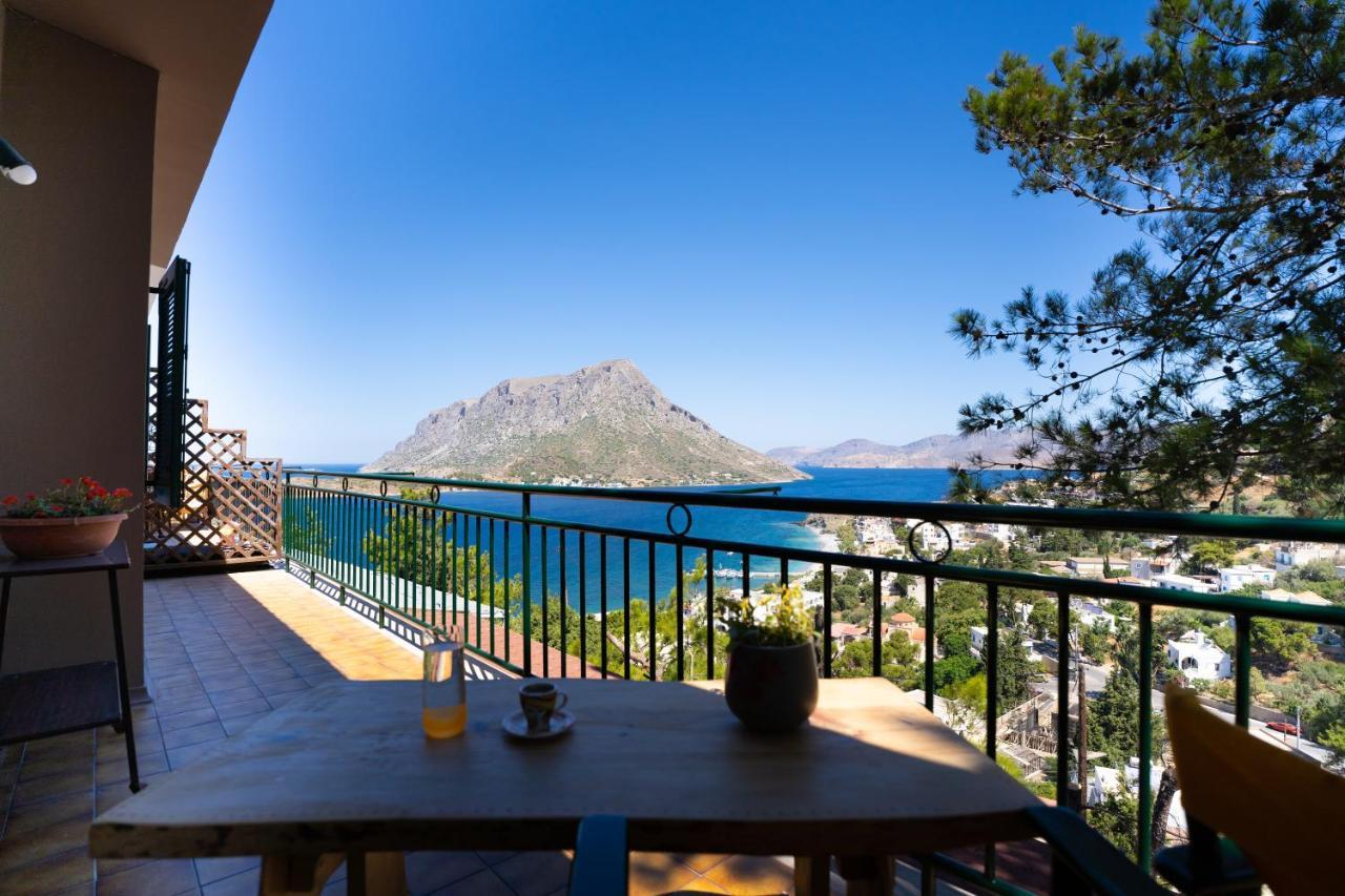 Chrysi's House φιλόξενο, άνετο και με υπέροχη θέα. Holiday home Myrties