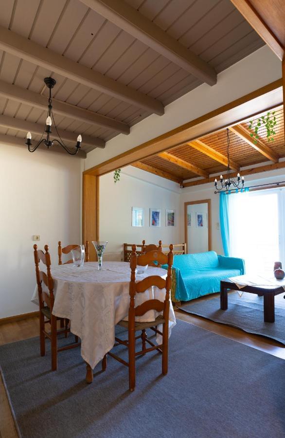 Chrysi's House φιλόξενο, άνετο και με υπέροχη θέα. Holiday home