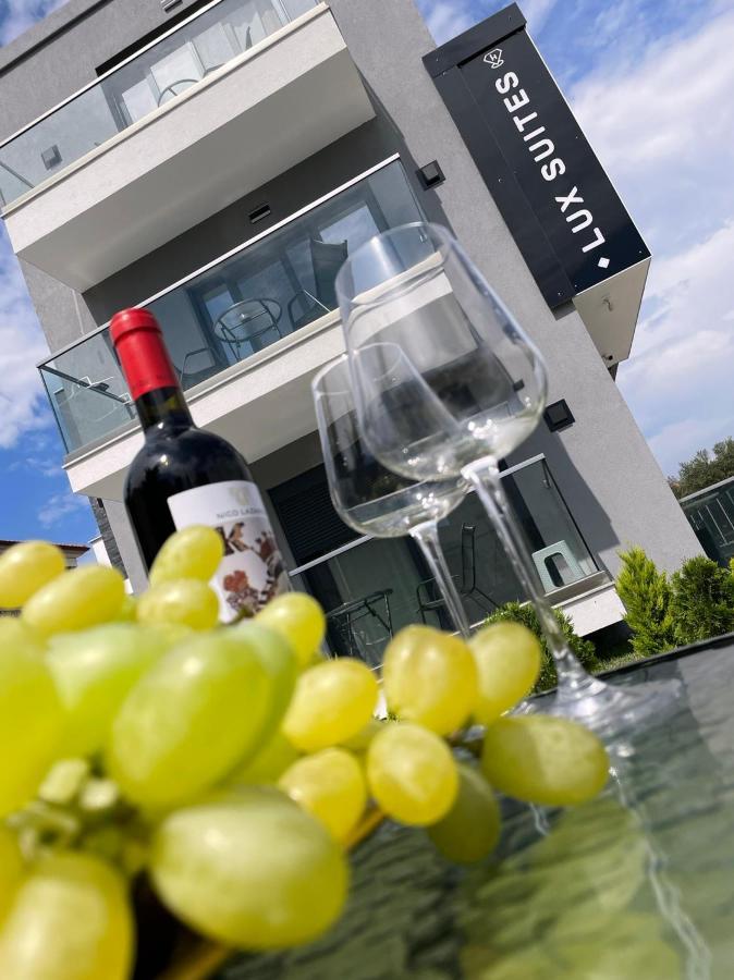 Luxsuites Aparthotel