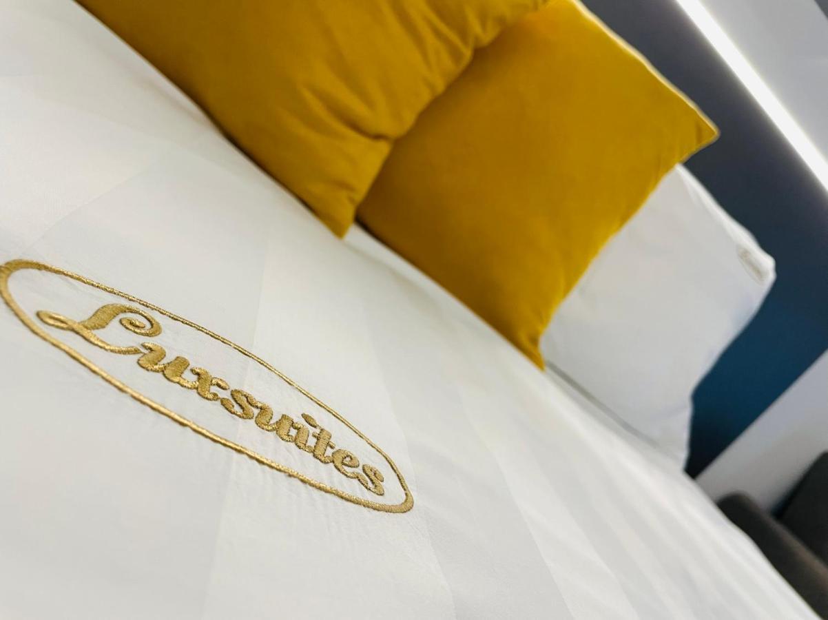 Luxsuites Aparthotel