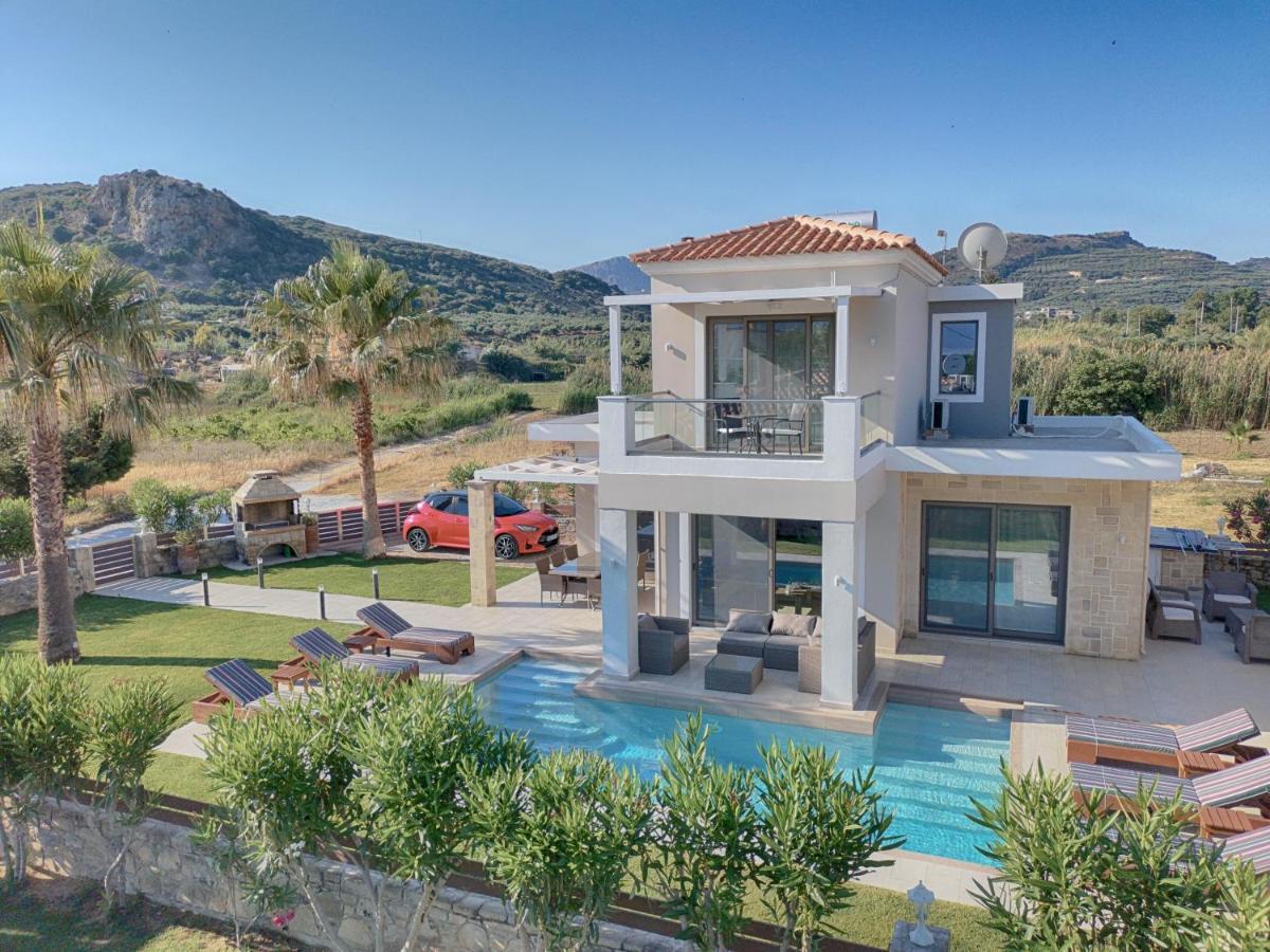 Villa Alexandros *