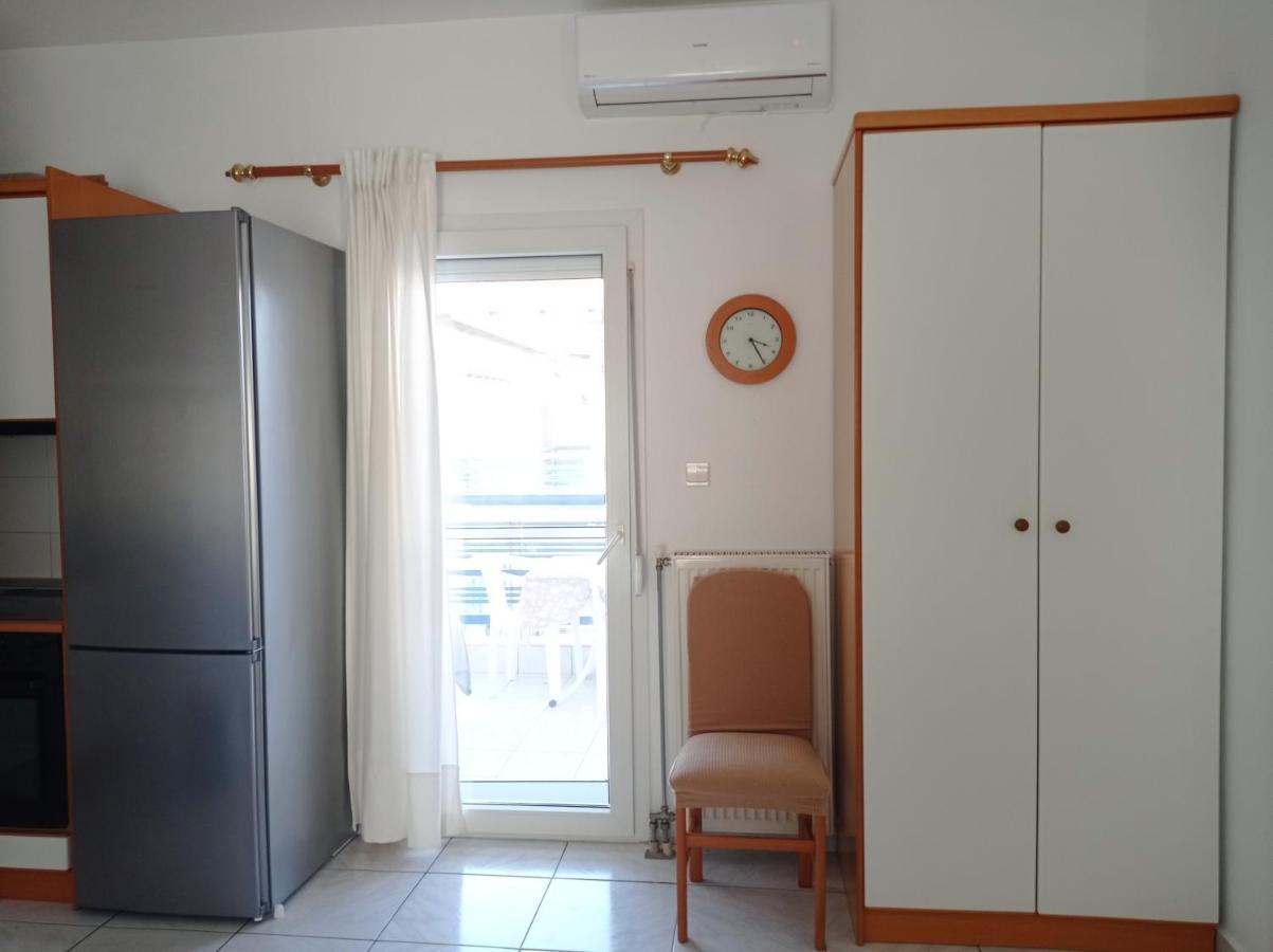 Vassilikos Apartment *