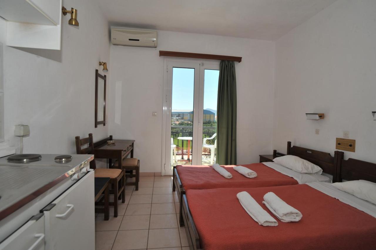 Aparthotel New Ionia