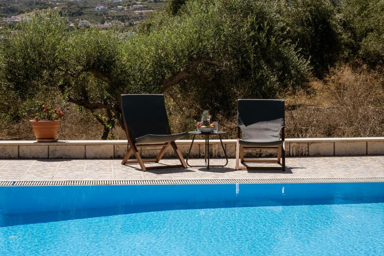 Lefkothea With Large Private Pool Adelianos Kampos