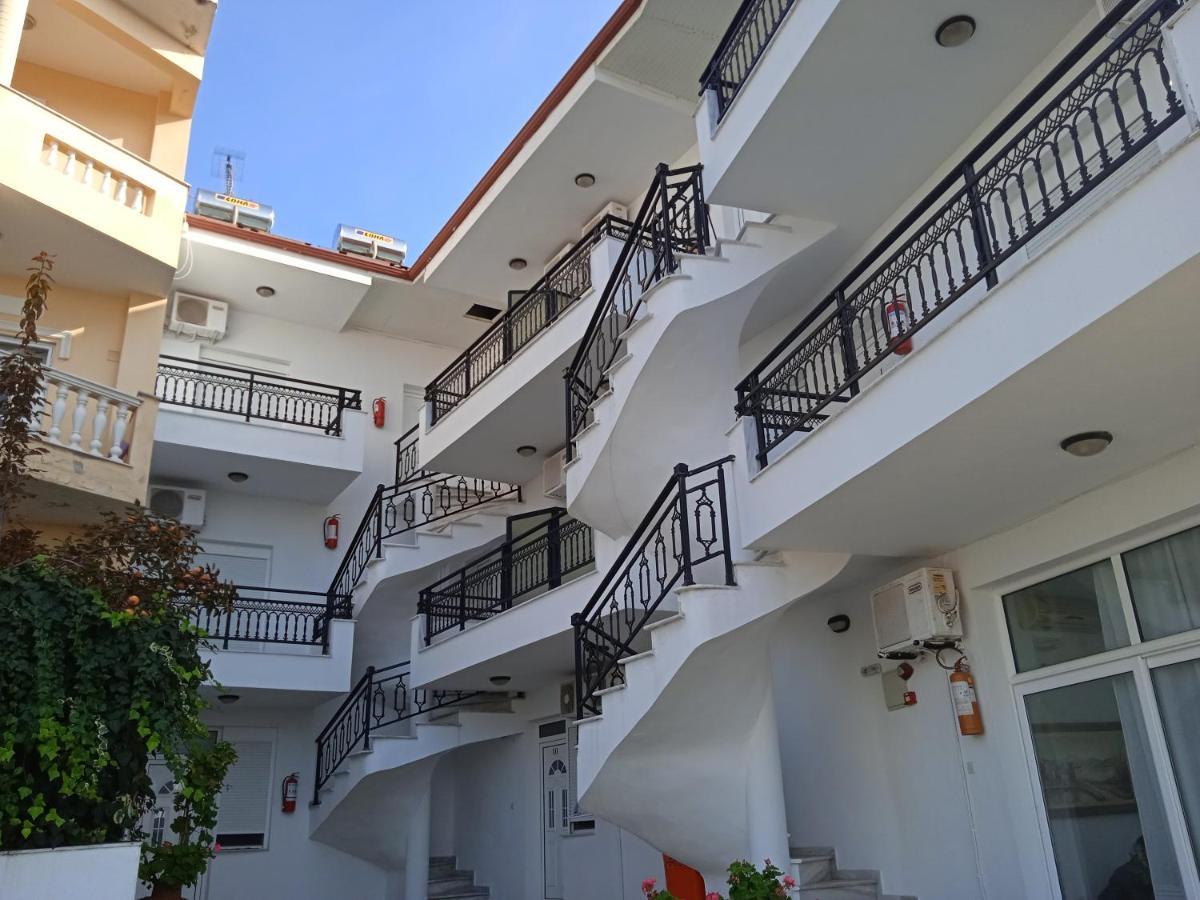 Chrissa Aparthotel *