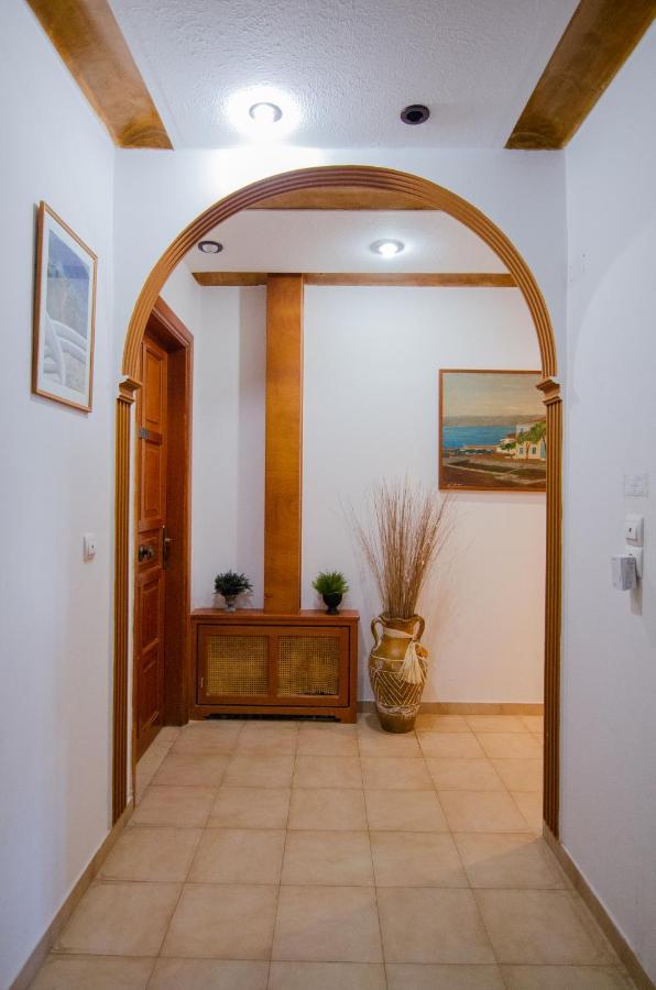Almira Inn Chora (Ios)