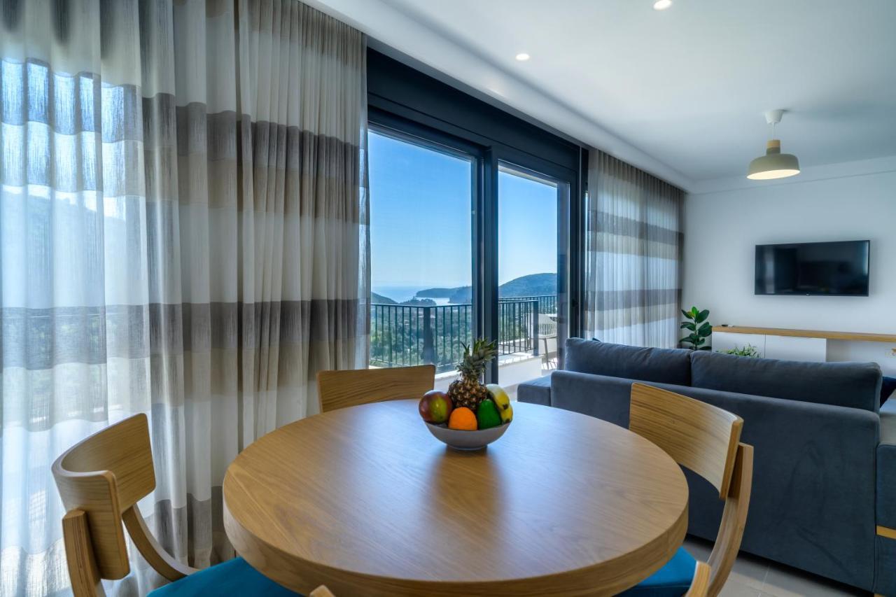 Of Happiness Aparthotel Parga