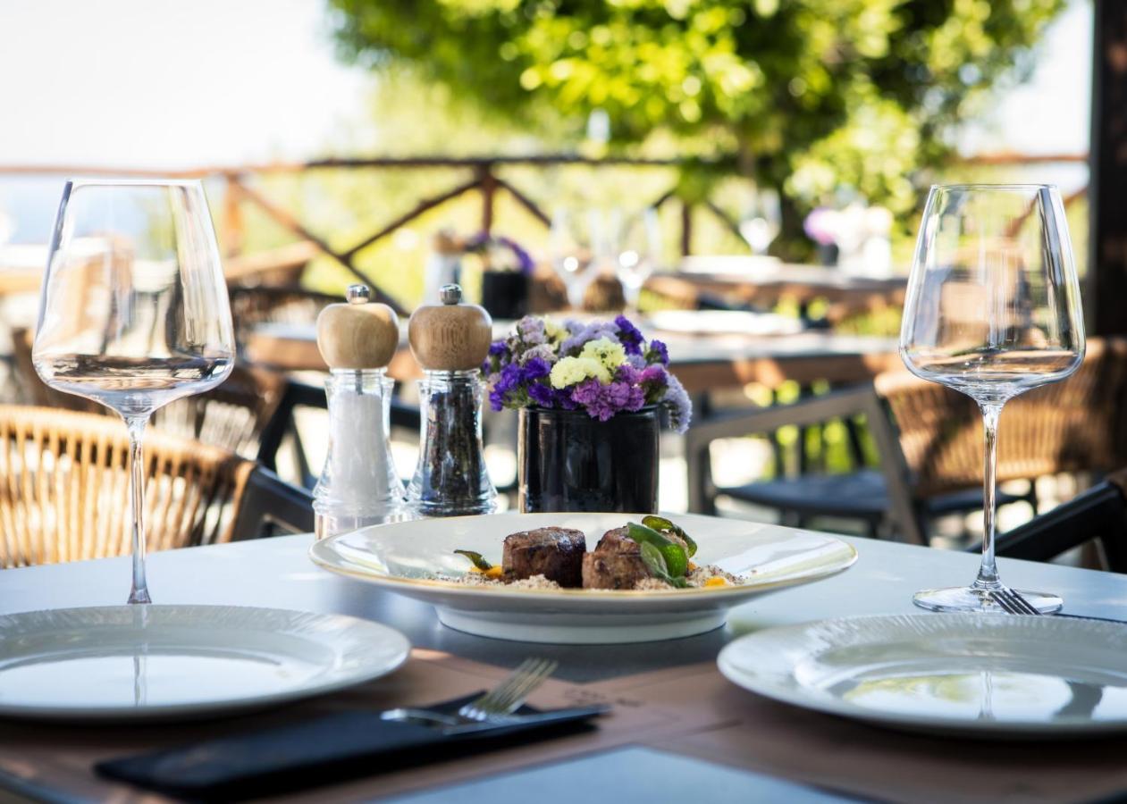 Resort Tilia Mouresi