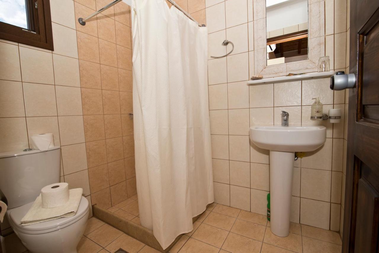 Aparthotel Iliolousta *