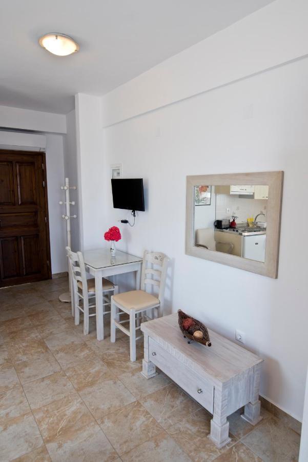 Aparthotel Iliolousta Kyparission