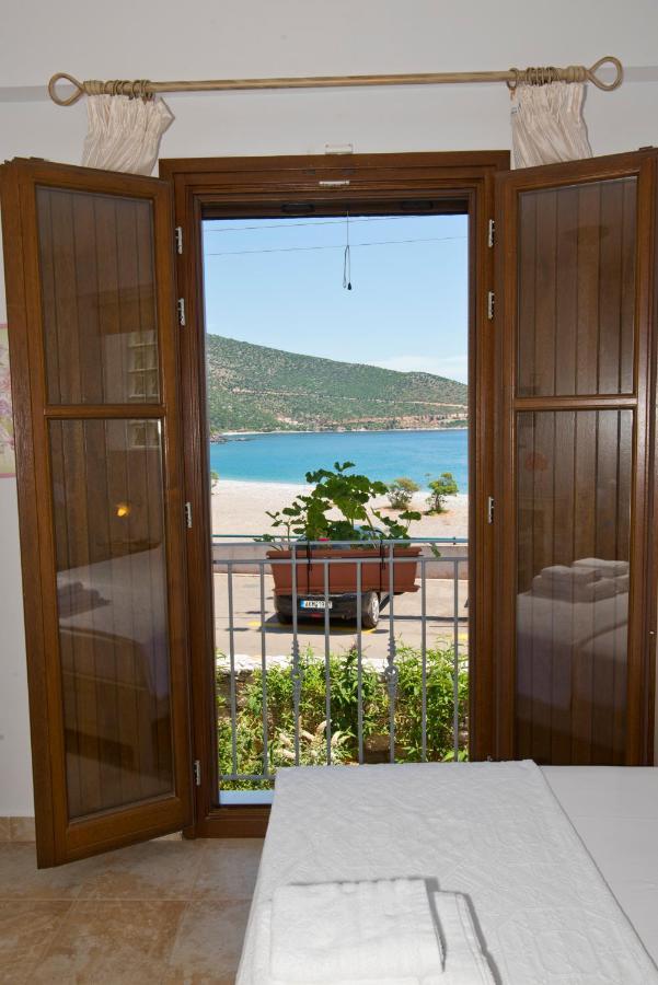 Iliolousta Aparthotel Kyparission