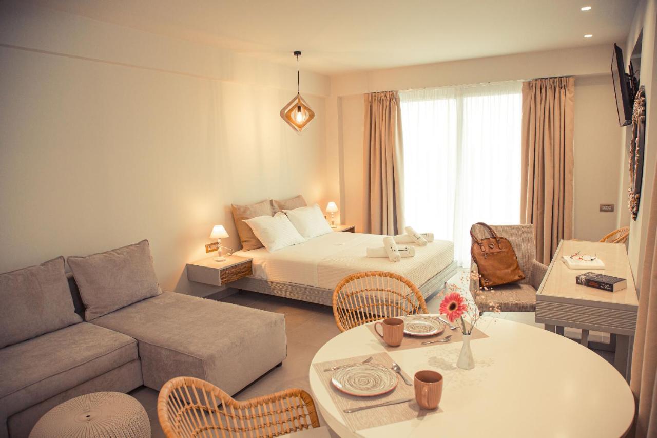 Aparthotel Io Luxury Pool & Hot Tub *