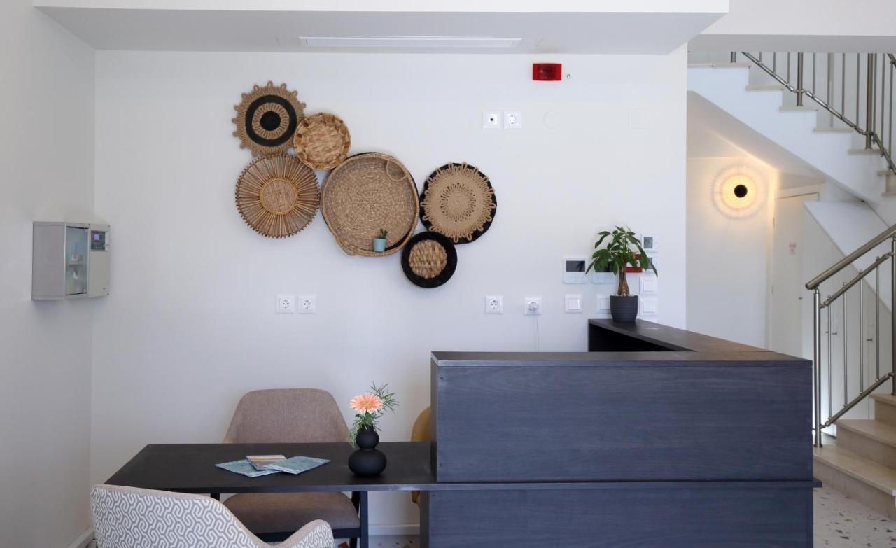 Aparthotel Almyra Seafront *