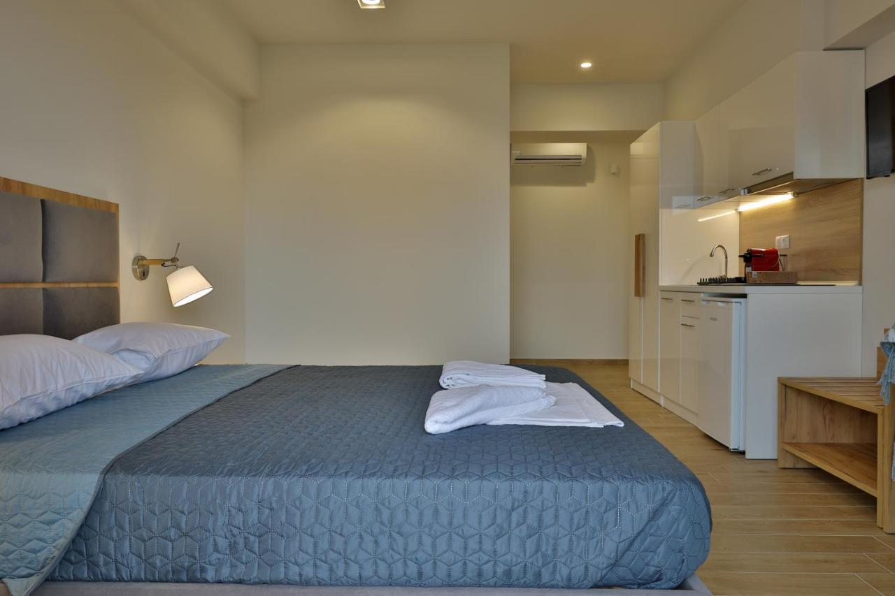 Four Reasons Aparthotel Paralia Katerinis