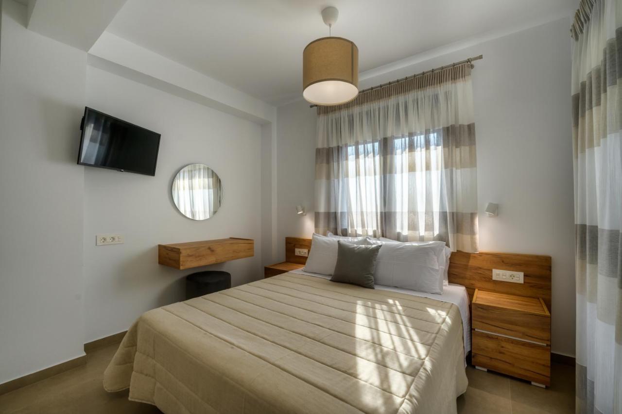 Of Happiness Aparthotel