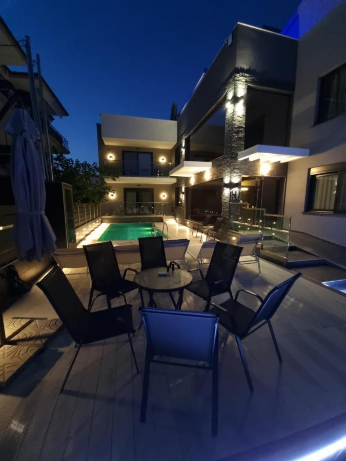 Luxsuites Aparthotel Ofrinion